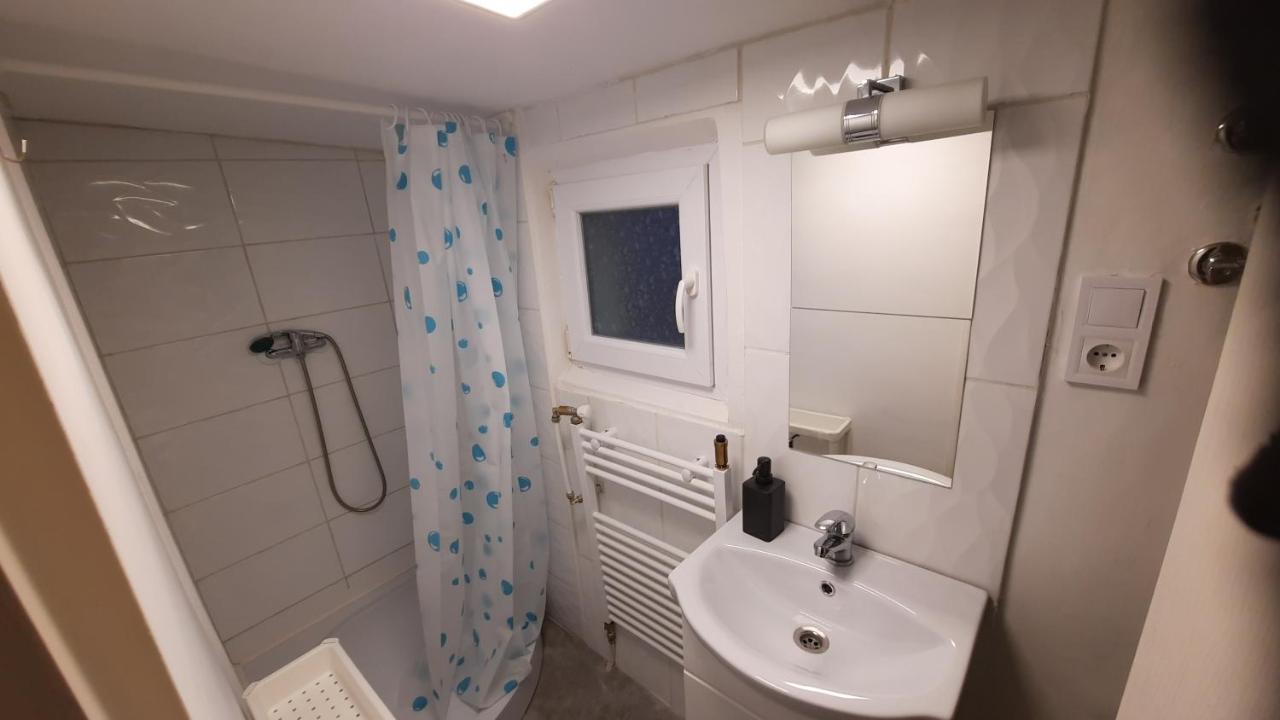 Apartament Hi-bp Garden Batsanyi Tiny House Near The Train With Free Parking Budapesta