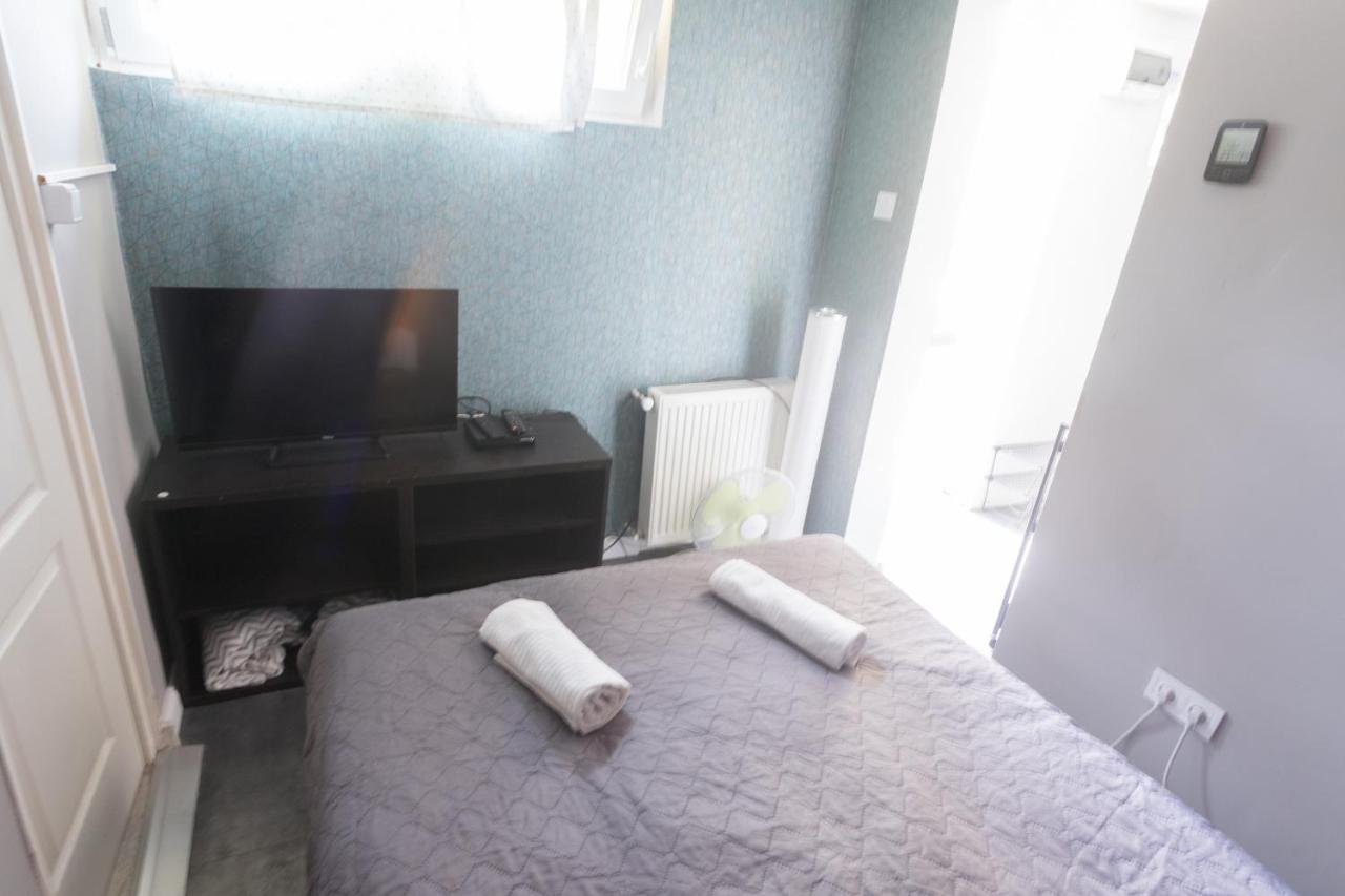 Apartament Hi-bp Garden Batsanyi Tiny House Near The Train With Free Parking Budapesta