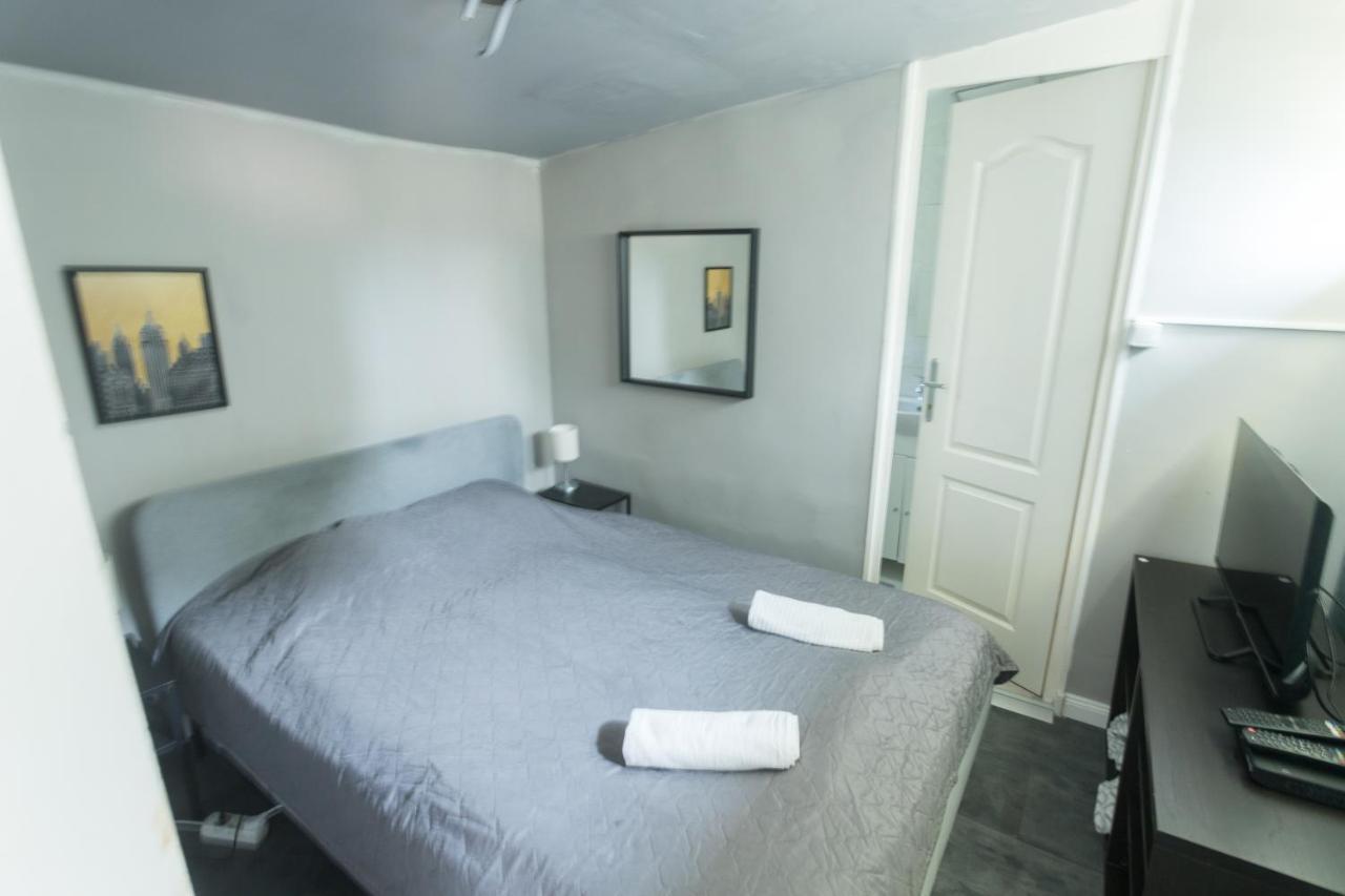 Hi-bp Garden Batsanyi Tiny House Near The Train With Free Parking Apartamento Budapest